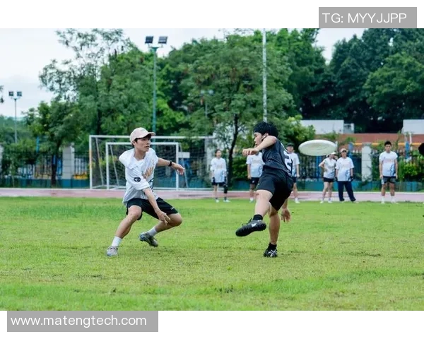 南京飞盘队与杭州飞盘队技术对决赛后分析与总结