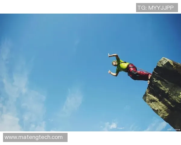 成都极限运动队在世界攀岩锦标赛中的团队协作表现精彩点评与分析 成都极限运动队在世界攀岩锦标赛中的团队协作表现精彩点评与分析