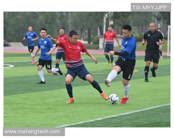 重庆足球队表现出色最新足球比赛经验TOP10全面解析