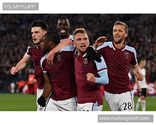 海伦芬主场迎战赫拉克勒斯争夺联赛宝贵积分的关键对决 海伦芬主场迎战赫拉克勒斯争夺联赛宝贵积分的关键对决