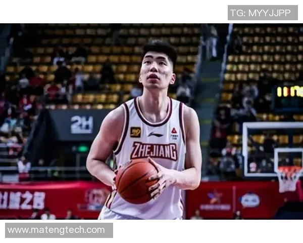 余嘉豪：从篮球新星到职业生涯的璀璨之路探索与展望