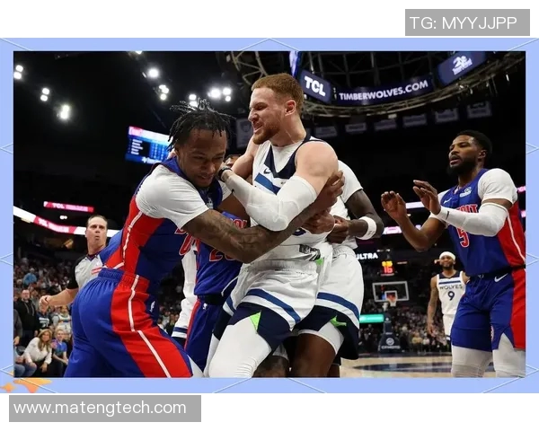 马刺与雷霆季后赛第五场激战回顾球员表现与战术分析