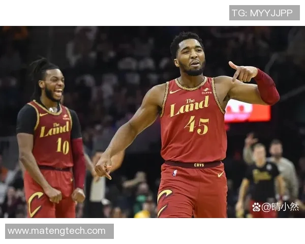 骑士与黄蜂25号精彩对决视频回顾与分析让我们一起重温比赛瞬间 骑士与黄蜂25号精彩对决视频回顾与分析让我们一起重温比赛瞬间